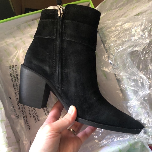Sam Edelman Leonia Pointed Toe Black Bootie - Picture 5 of 5